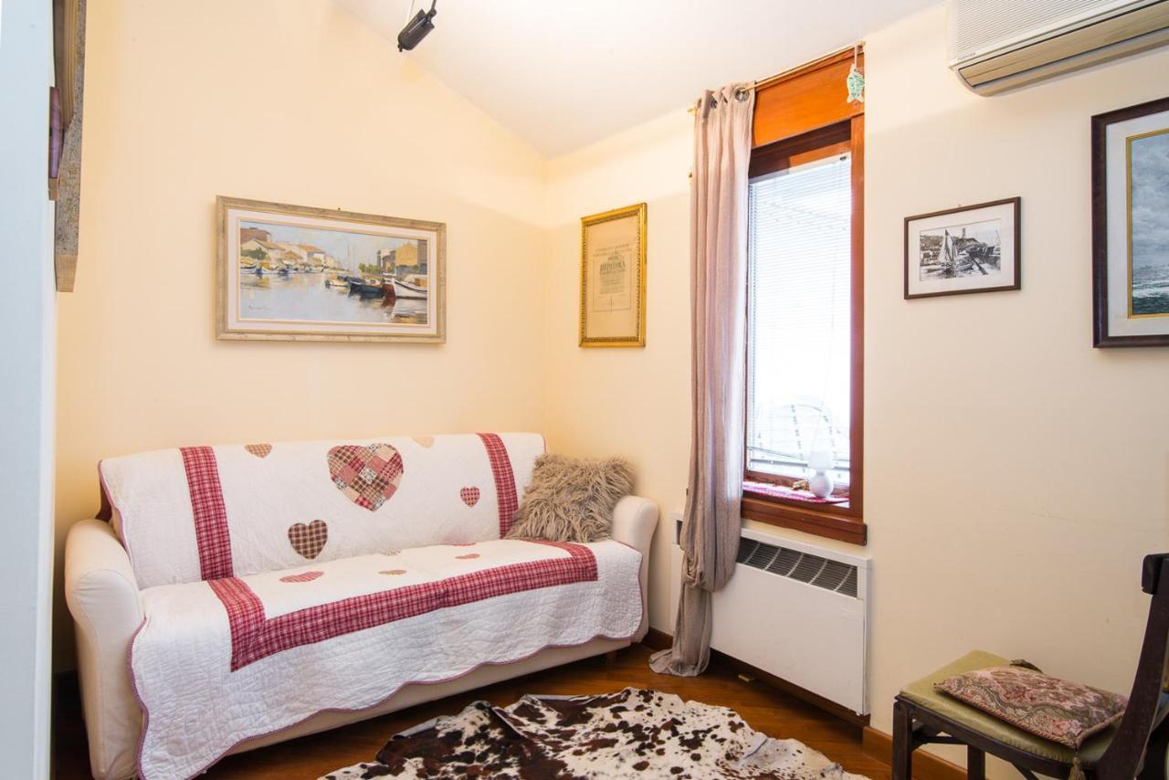 La mansarda delle meraviglie B&B Superior Trieste Esterno foto