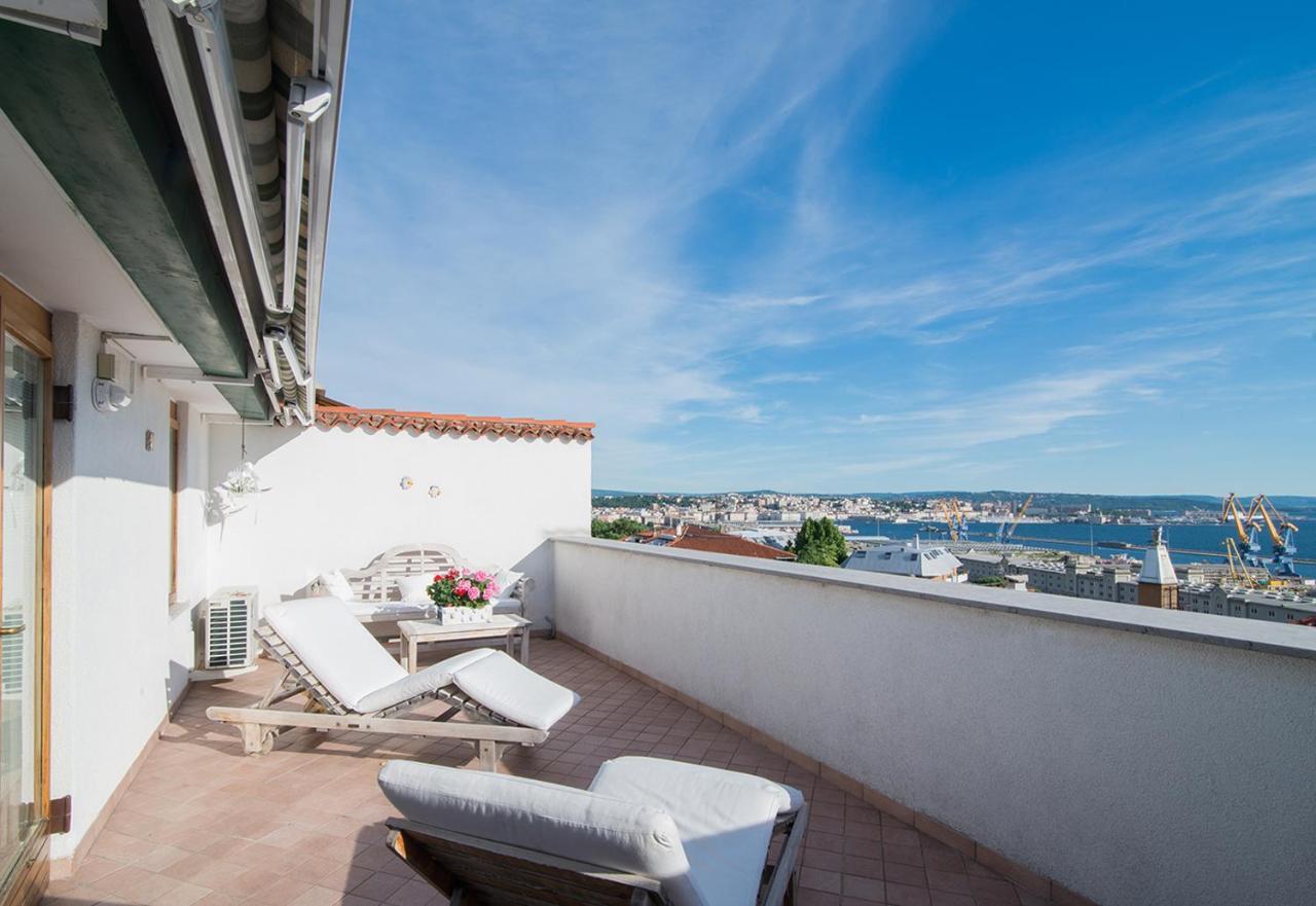 La mansarda delle meraviglie B&B Superior Trieste Esterno foto