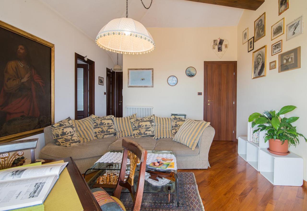 La mansarda delle meraviglie B&B Superior Trieste Esterno foto