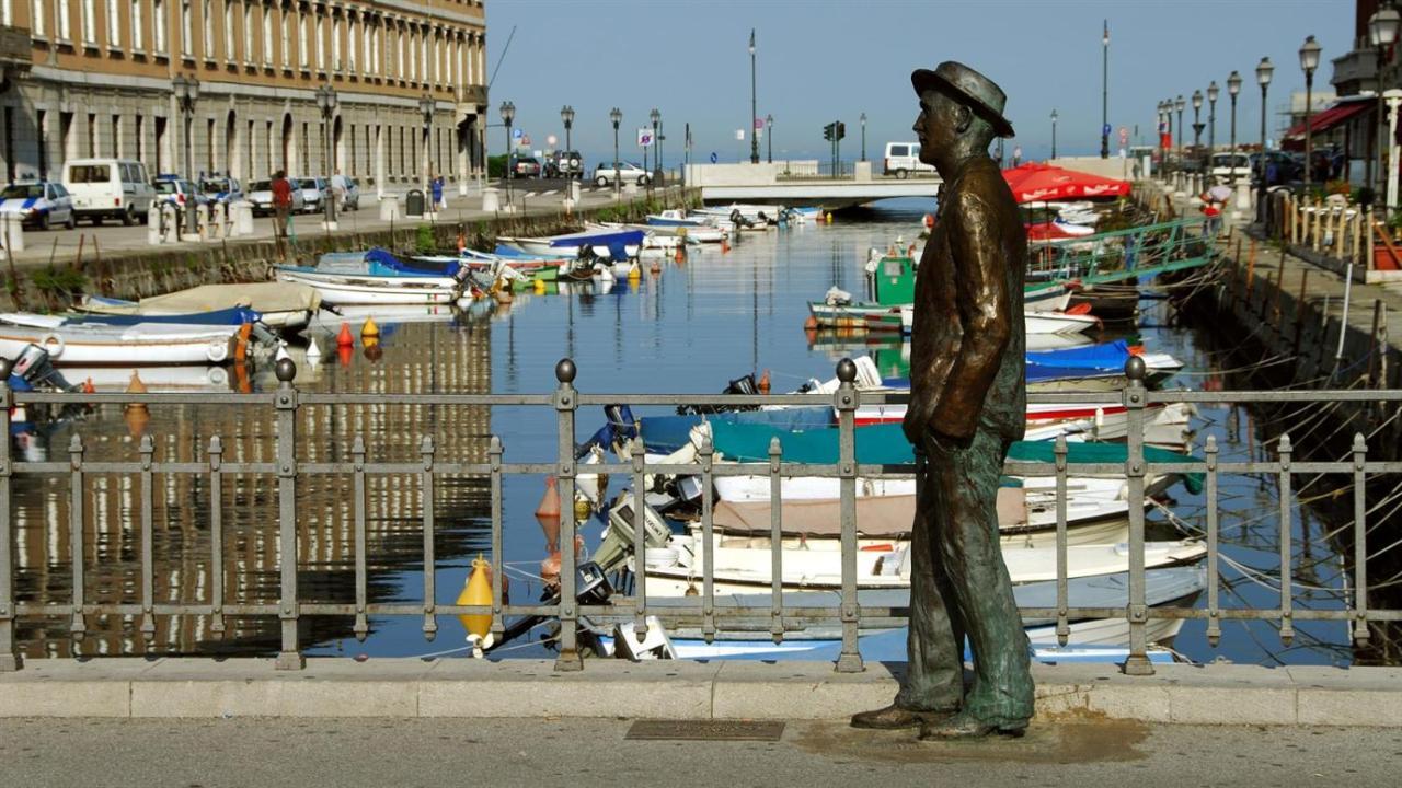 La mansarda delle meraviglie B&B Superior Trieste Esterno foto